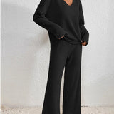 Edina – V-neck and knitted pattern two-piece outfit