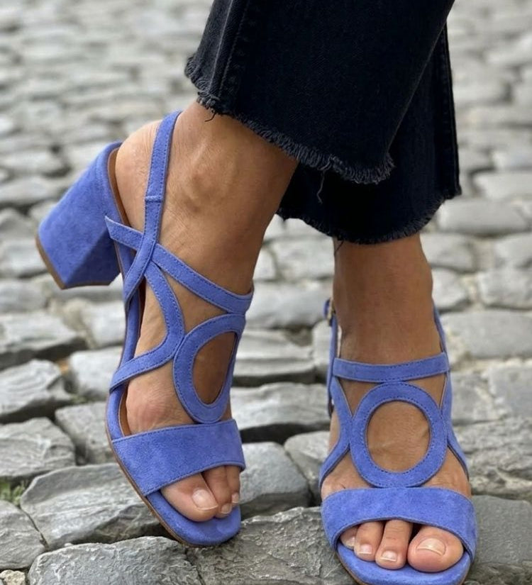Square-toed sandals with round cut-out patterns