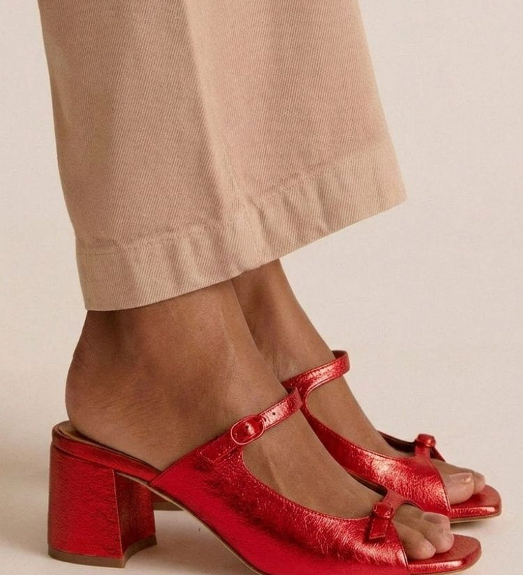 Thick-heeled open-toe sandals with colorful straps