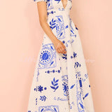 Avermy | Graceful Blue Floral Dress