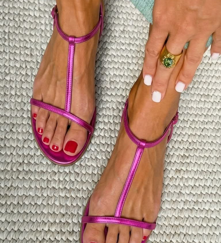 Metallic Flat Sandals with T-Strap