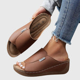 Bríd | Classic Comfort Walking Sandals