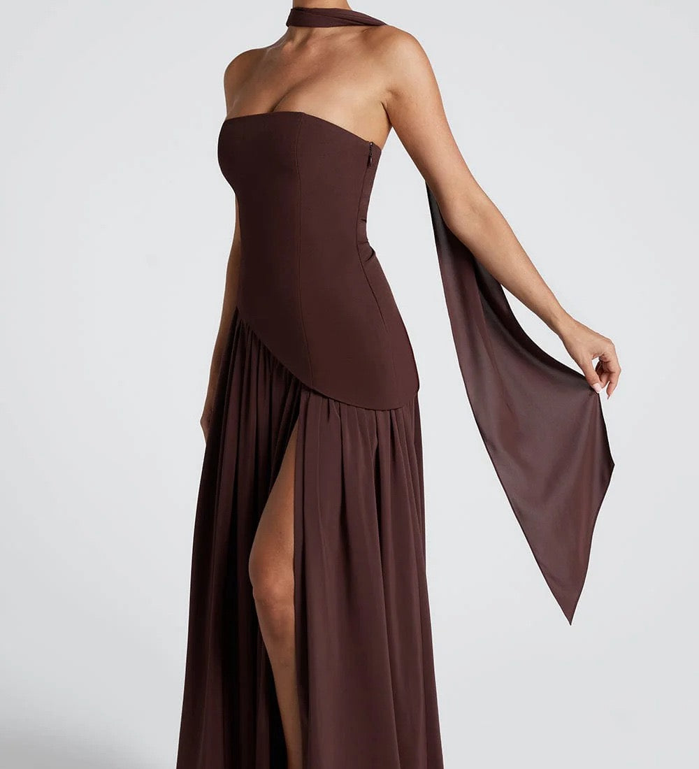 Beata – Sophisticated Long Dress