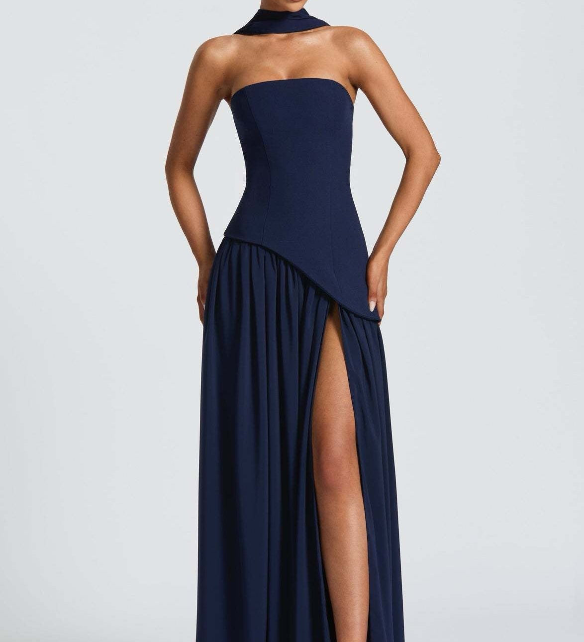 Beata – Sophisticated Long Dress