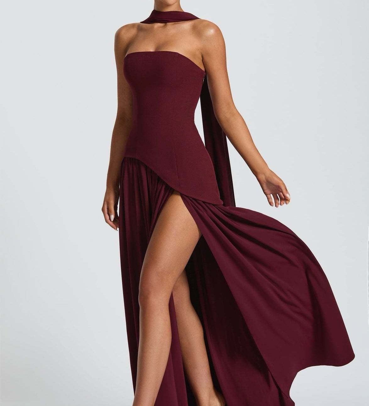 Beata – Sophisticated Long Dress