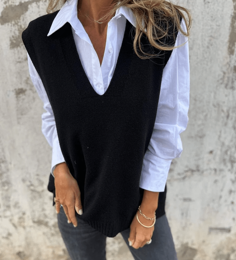 Violaine – Knitted Sleeveless Cardigan